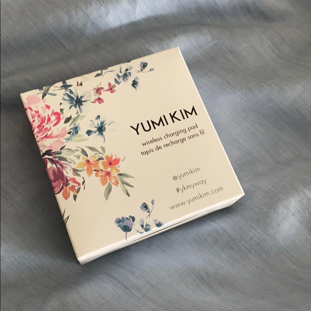 NEW IN BOX! YUMI KIM WIRELESS CHARGING PAD